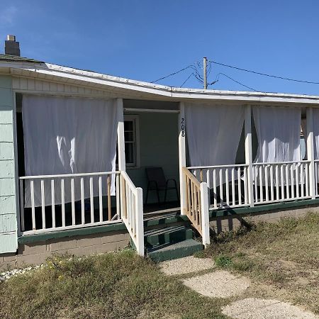 Queen Anne'S Revenge At The Beach Cottage Kitty Hawk Exteriör bild