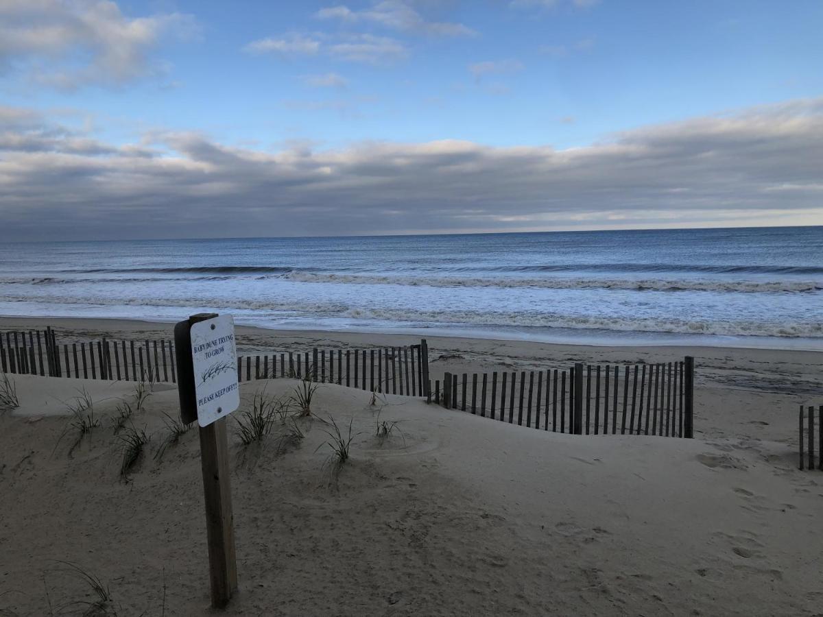 Queen Anne'S Revenge At The Beach Cottage Kitty Hawk Exteriör bild